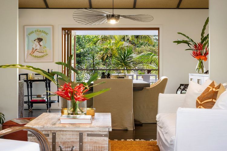 Mustique – 3 BR Caribbean-inspired village retreat