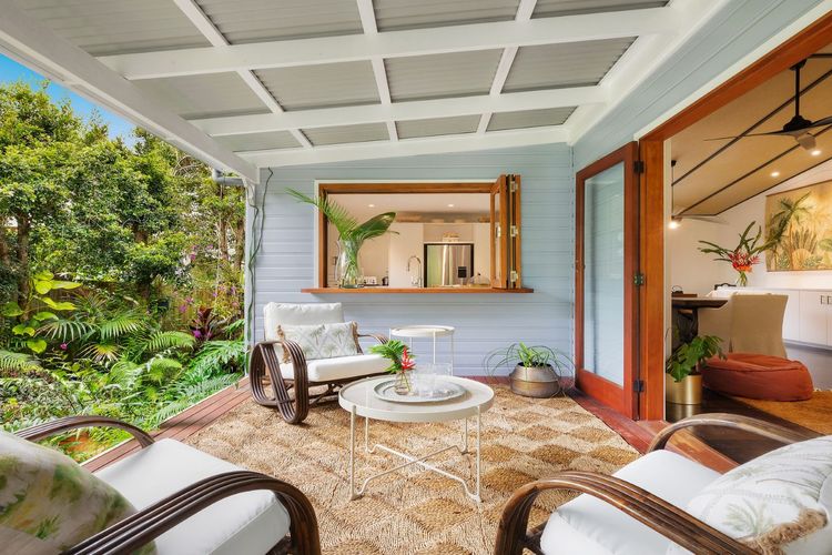 Mustique – 3 BR Caribbean-inspired village retreat