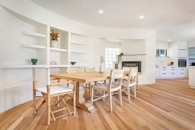 Le Dog Beach Club – chic home with pool