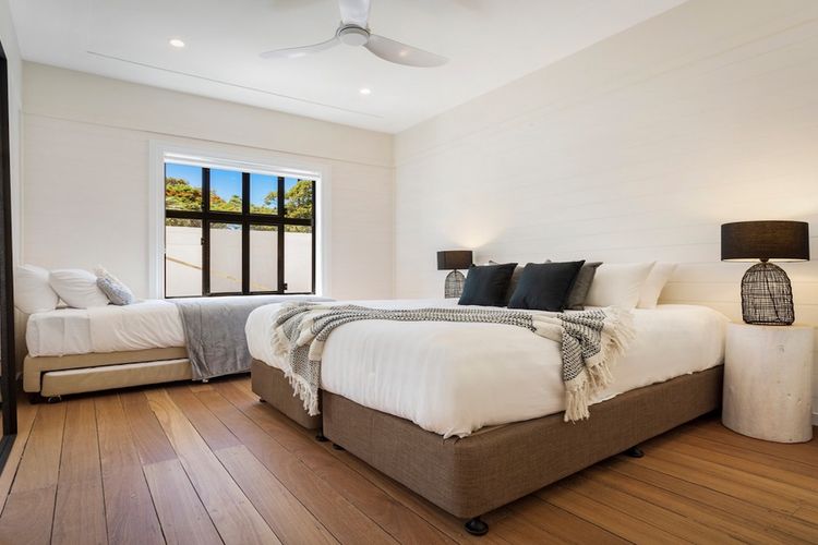 Le Dog Beach Club – chic home with pool