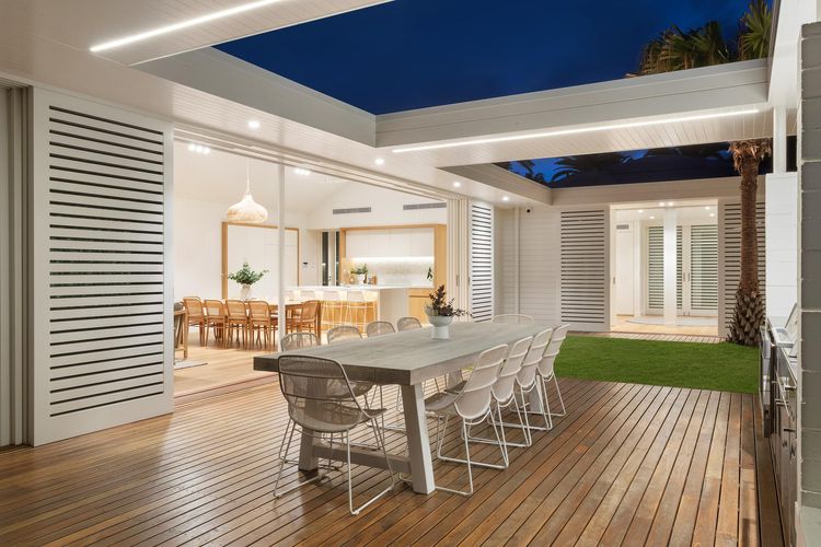 Aroha – beachside luxury home with private pool