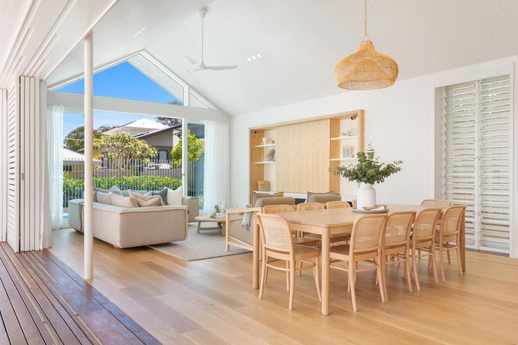 Aroha – beachside luxury home with private pool