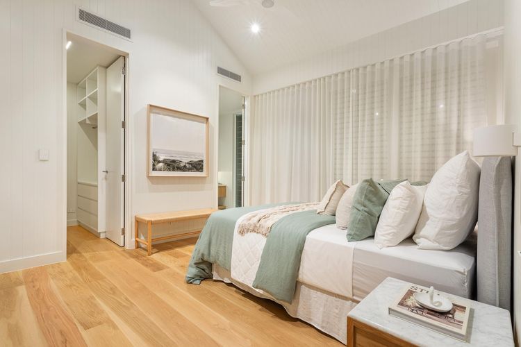 Aroha – beachside luxury home with private pool