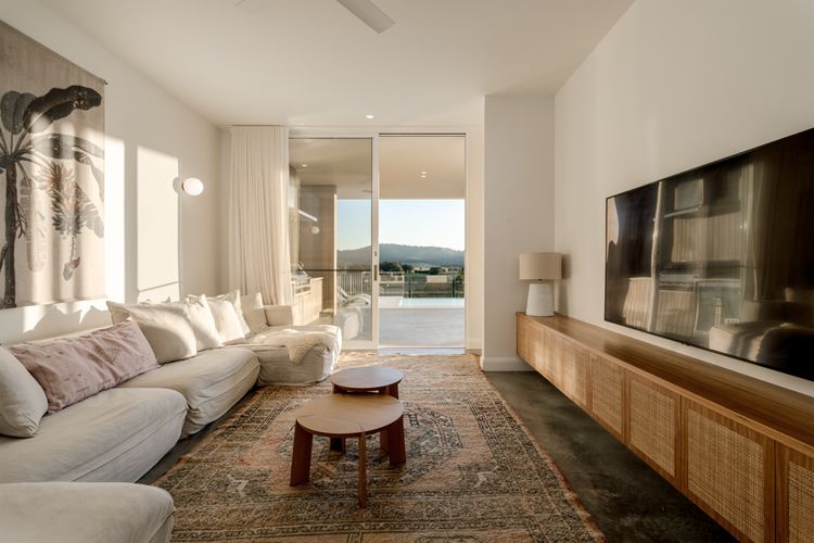 Las Palmas – luxury hinterland estate with pool