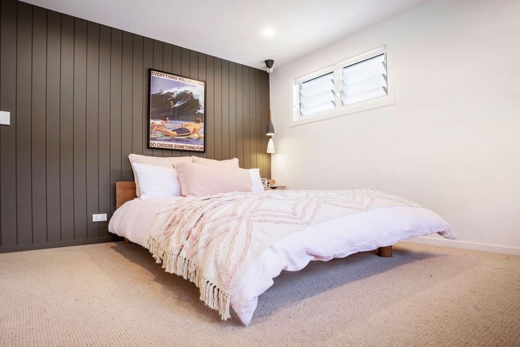 Twilight – hilltop retreat with pool & scenic views