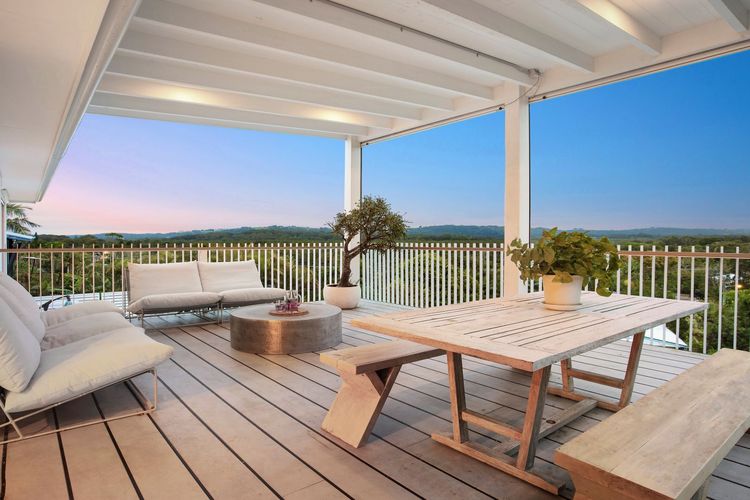 Twilight – hilltop retreat with pool & scenic views