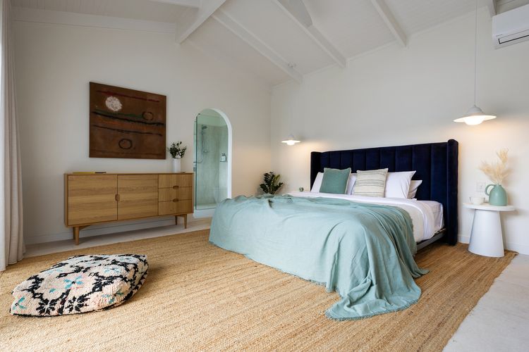 Kirra Beach House – relax in pool & sauna