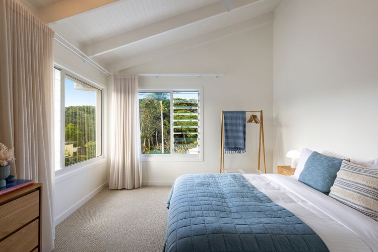 Kirra Beach House – relax in pool & sauna