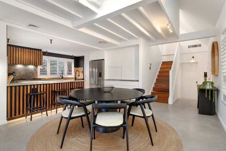 Noire at the Beach – Steps from Belongil Beach