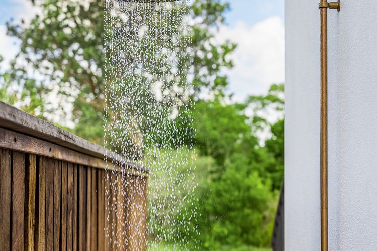Aquarium – beachfront Pottsville home with pool