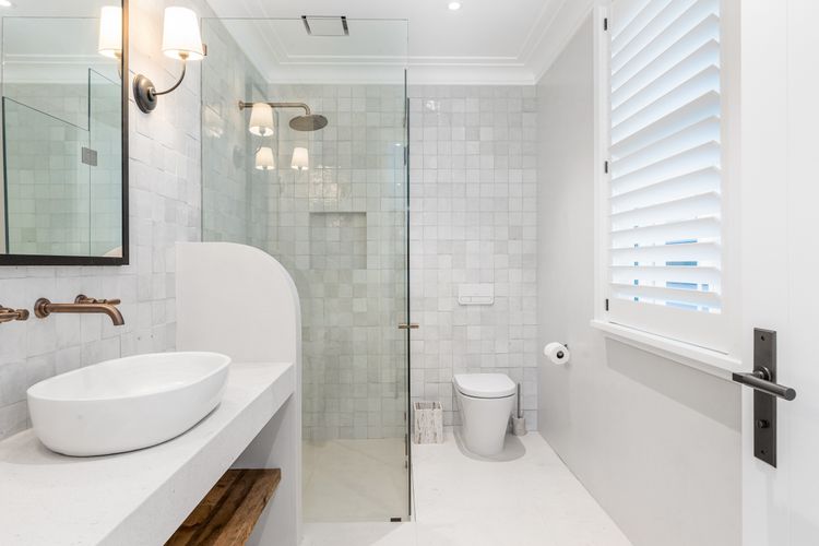 Aquarium – beachfront Pottsville home with pool