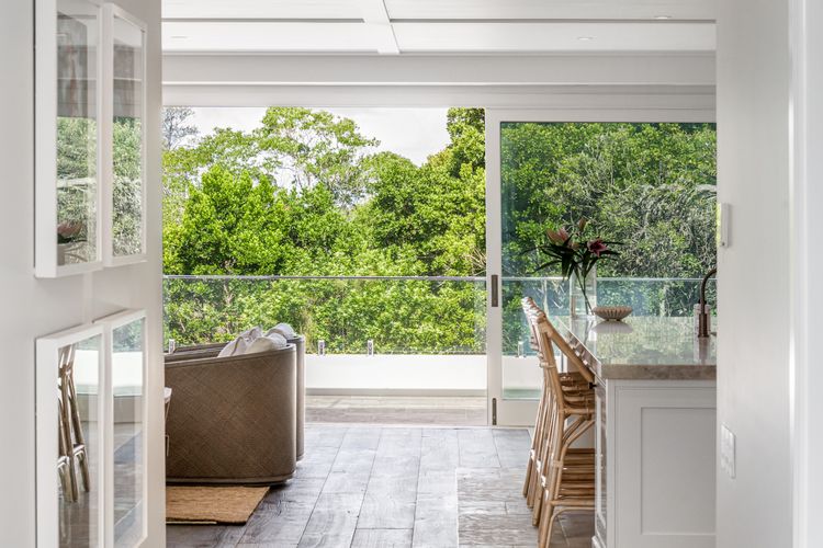 Aquarium – beachfront Pottsville home with pool