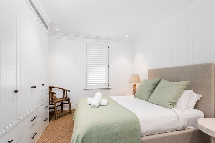 Aquarium – beachfront Pottsville home with pool