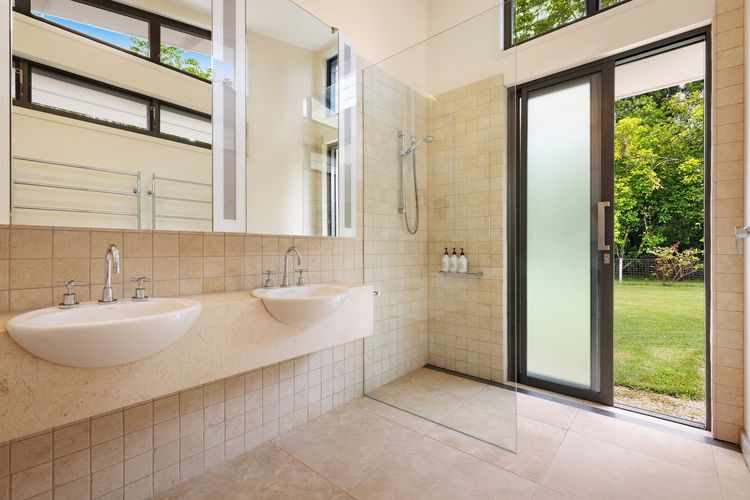 Pine Mountain – luxury rural estate with pool