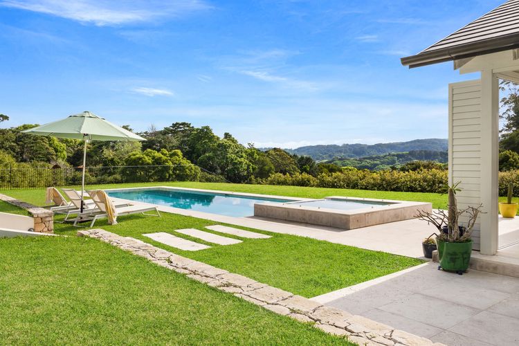 Fairway – Luxury Federal retreat with 14m pool