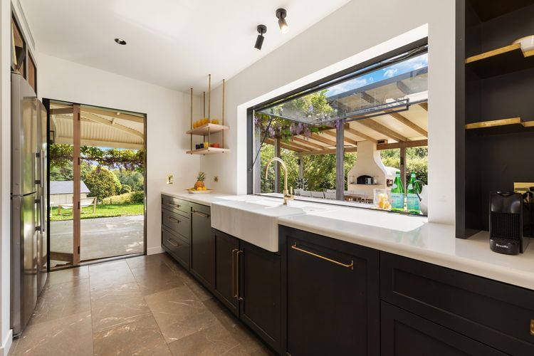 Fairway – Luxury Federal retreat with 14m pool