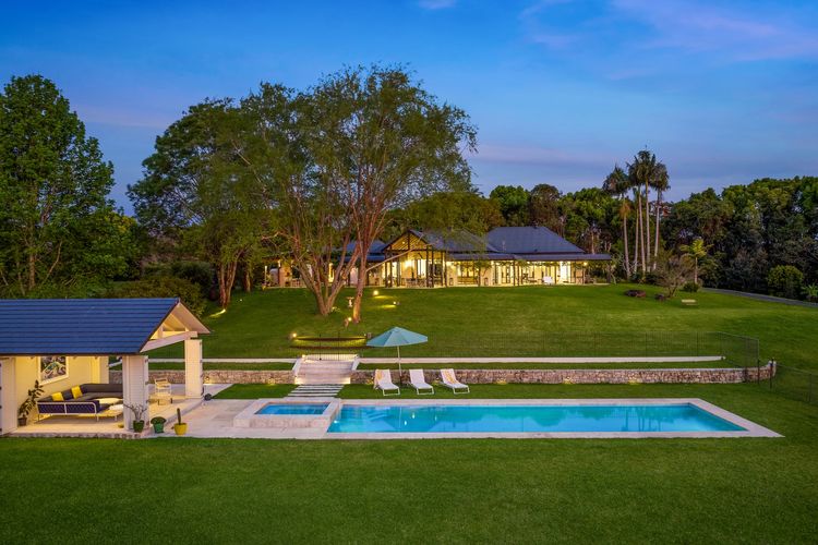 Fairway – Luxury Federal retreat with 14m pool