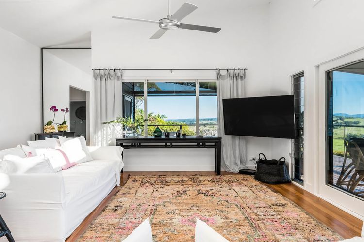 Illuka on Coopers – hinterland retreat with pool