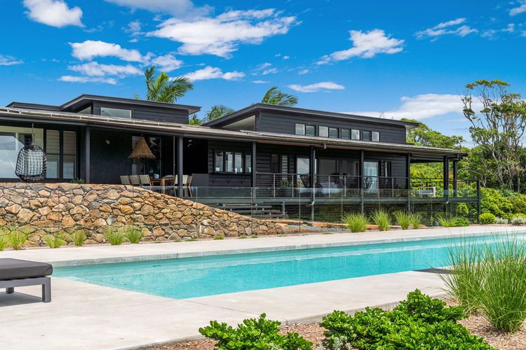 Illuka on Coopers – hinterland retreat with pool