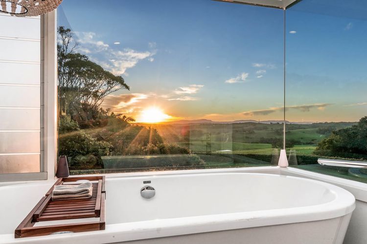 Illuka on Coopers – hinterland retreat with pool