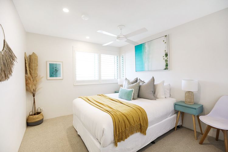 Karinya – 3 BR home steps from Clarkes Beach