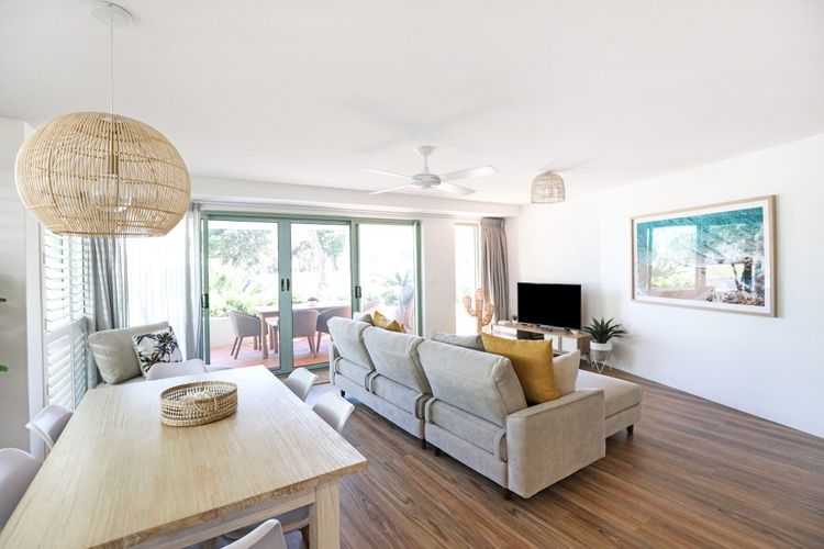 Karinya – 3 BR home steps from Clarkes Beach