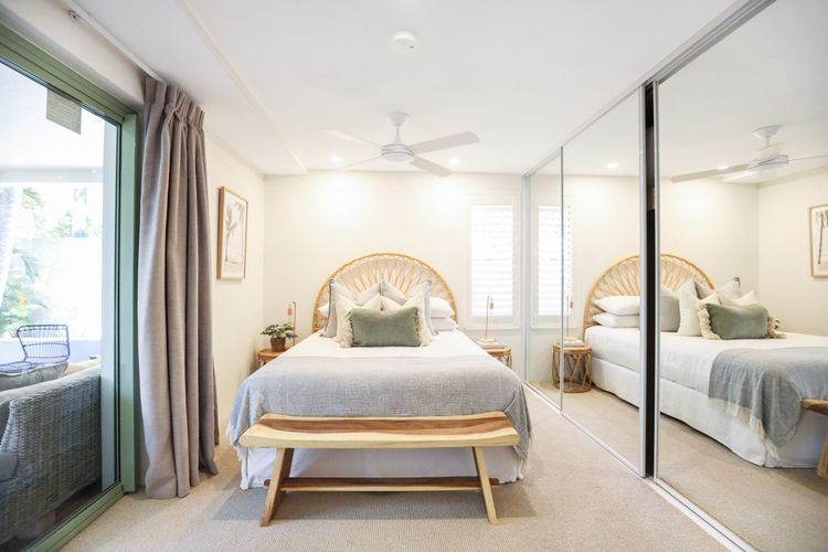 Karinya – 3 BR home steps from Clarkes Beach