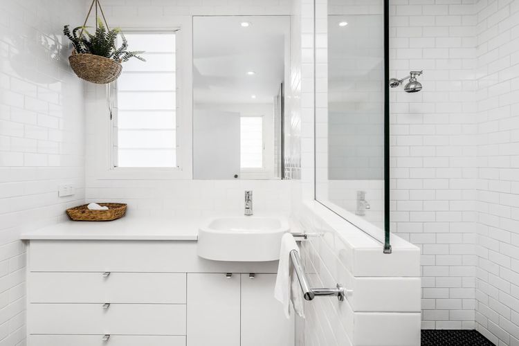 Alkira – Boutique cottage – Walk to Clarkes Beach