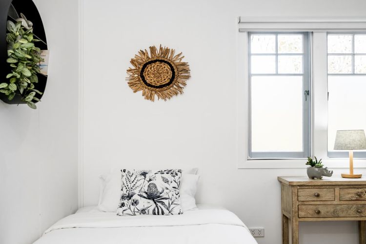 Alkira – Boutique cottage – Walk to Clarkes Beach