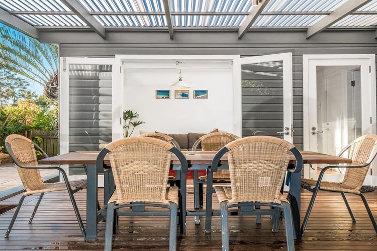 Alkira – Boutique cottage – Walk to Clarkes Beach