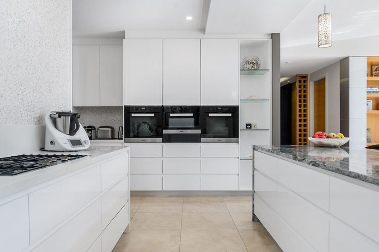 La Reserve – Broken Head retreat with pool