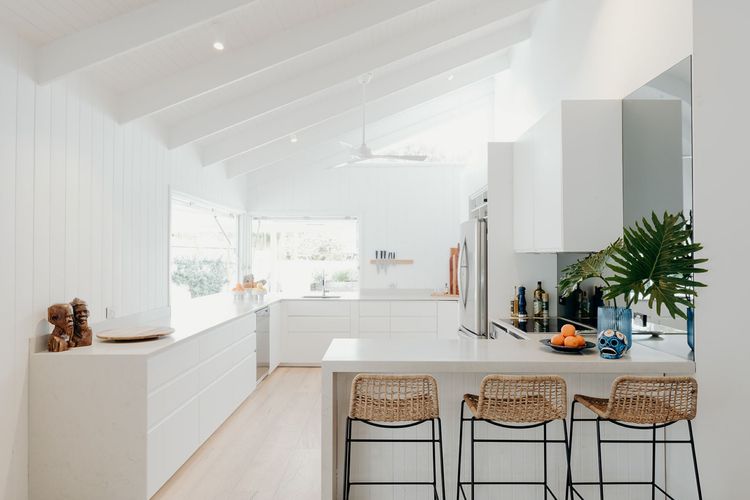 Paradise Palms – pet-friendly beach home with pool