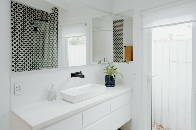 Paradise Palms – pet-friendly beach home with pool