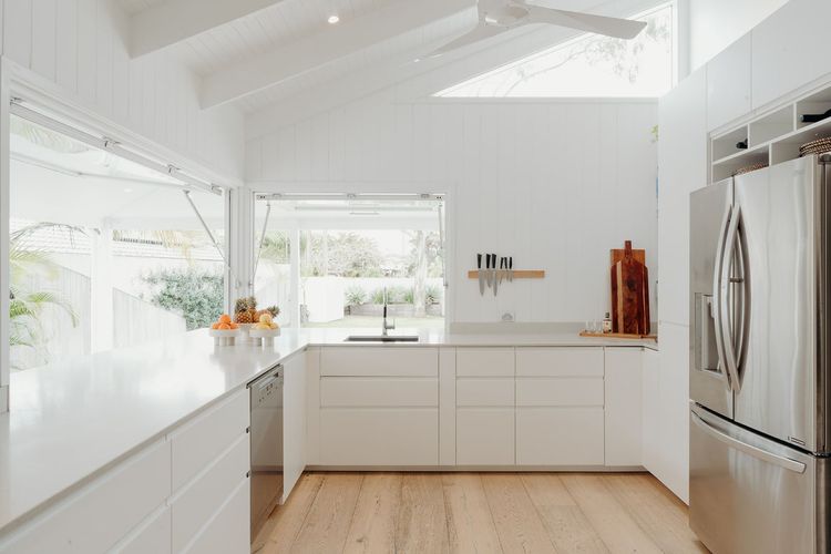 Paradise Palms – pet-friendly beach home with pool