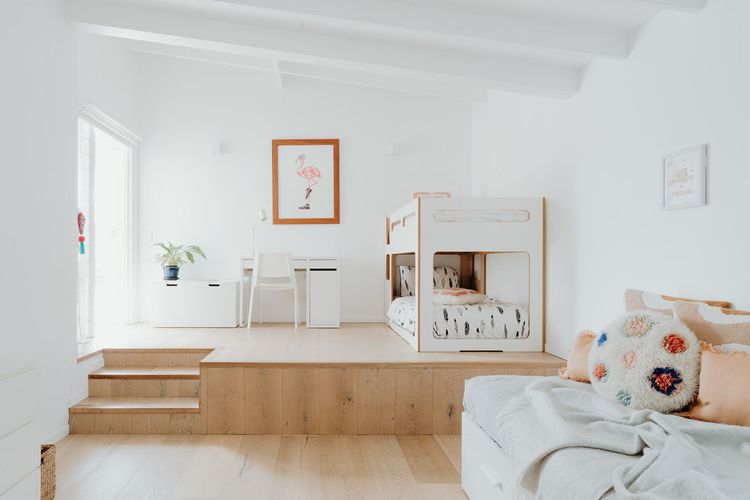 Paradise Palms – pet-friendly beach home with pool