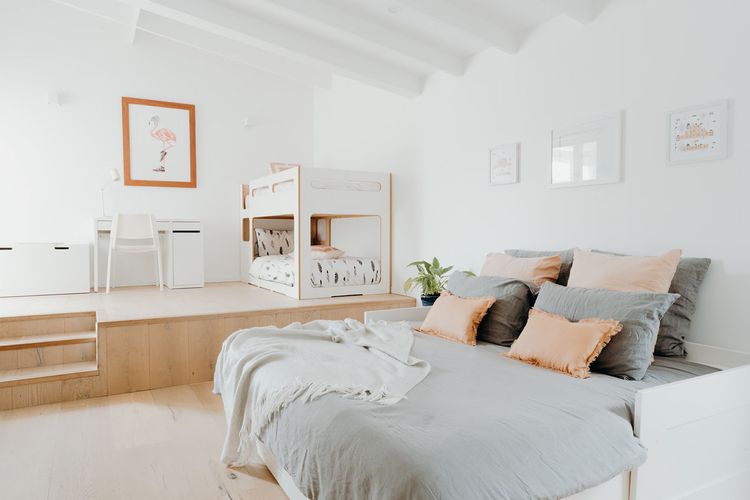Paradise Palms – pet-friendly beach home with pool