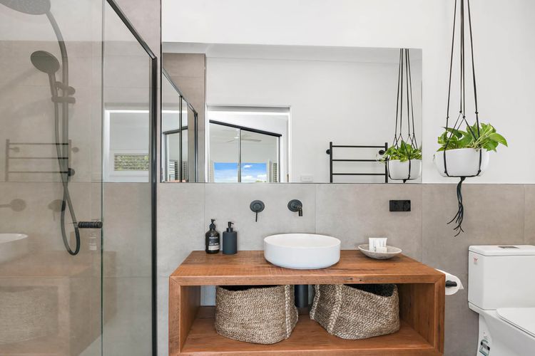 Sway – stunning 5 BR beach house with pool