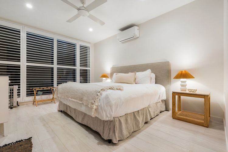 Sway – stunning 5 BR beach house with pool