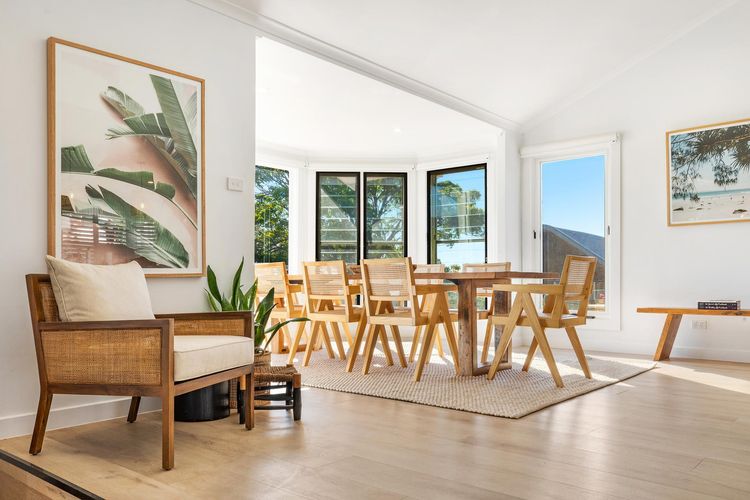 Sway – stunning 5 BR beach house with pool