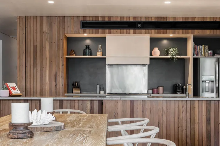 Tallowood – luxury beach house with pool & studio