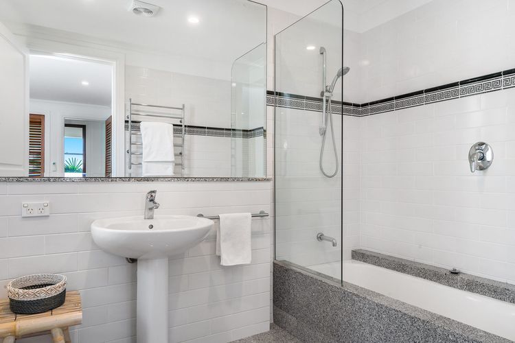 Milla’s on Coopers – luxury retreat with pool