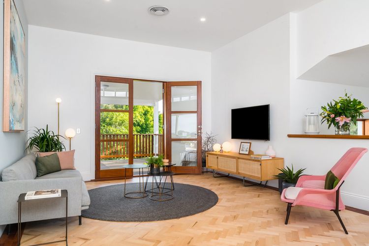 Milla’s on Coopers – luxury retreat with pool