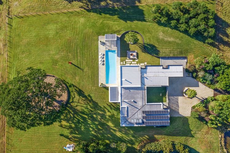 Amileka – luxury 25 acre estate with pool