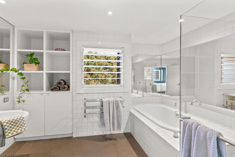 Amileka – luxury 25 acre estate with pool