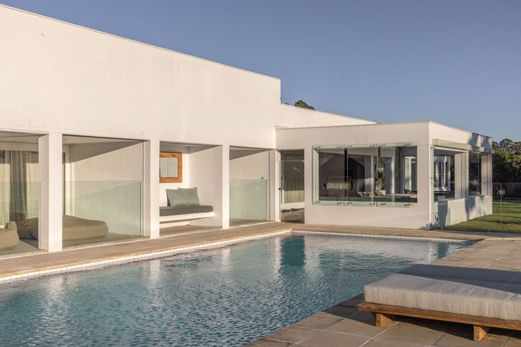 Amileka – luxury 25 acre estate with pool