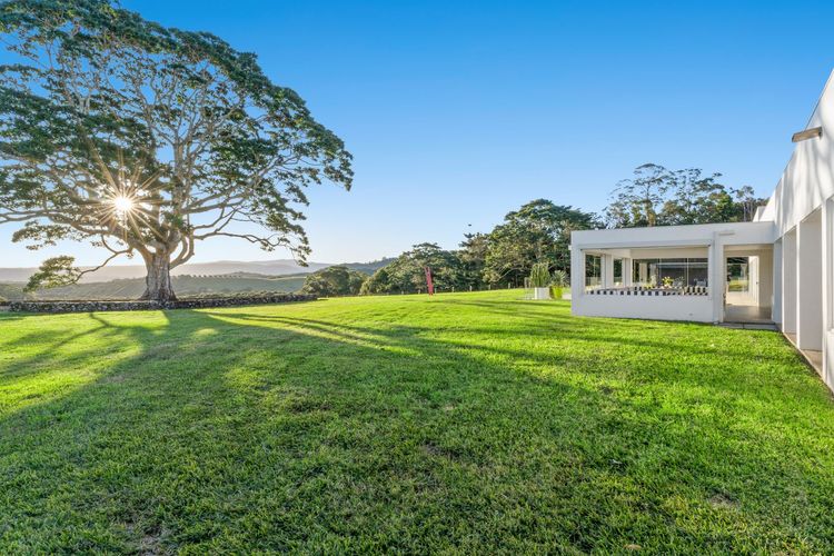 Amileka – luxury 25 acre estate with pool