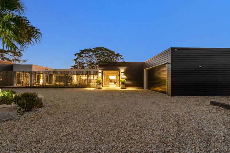 Amileka – luxury 25 acre estate with pool