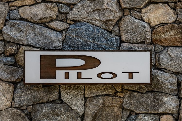 Pilot 1 Chalet