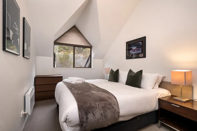 Lantern 32 Loft