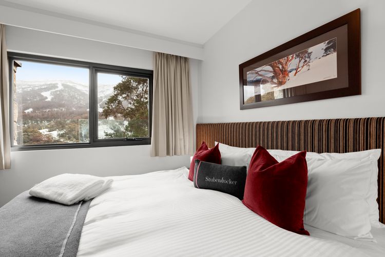 Lantern 9 Deluxe – Parking